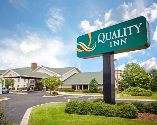 Фотография гостиницы Quality Inn Bolingbrook I-55