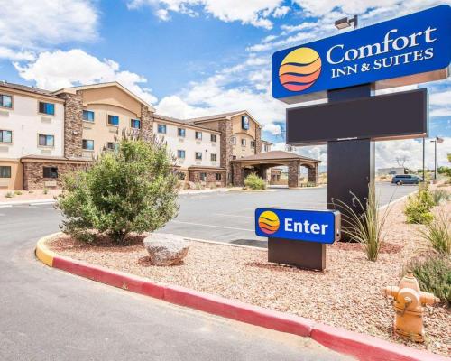 Фотография гостиницы Comfort Inn & Suites Page at Lake Powell