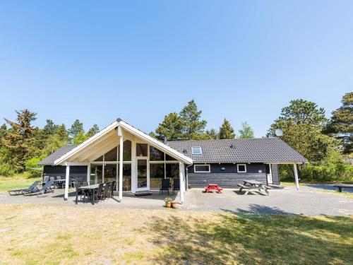 Фотографии гостевого дома
Holiday home Blåvand CCXXXV