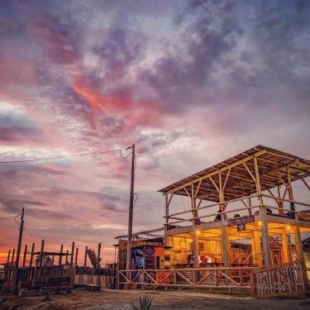 Фотография гостиницы Free Spirit Hostel Ecuador, Puerto Engabao