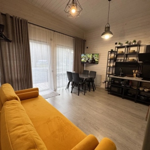 Фотография Коттеджа Коттедж у реки с видом на горы