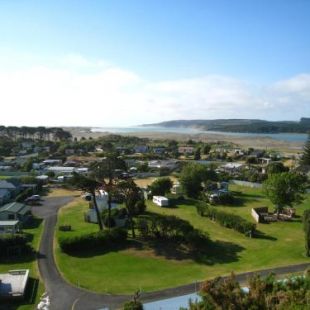 Фотография базы отдыха Port Waikato Holiday Park
