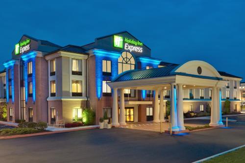 Фотография гостиницы Holiday Inn Express and Suites - Quakertown, an IHG Hotel