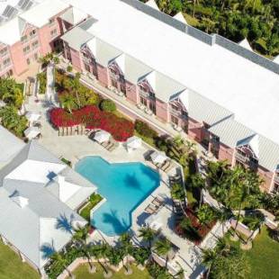 Фотография гостиницы Comfort Suites Paradise Island