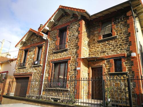 Фотография мини отеля chambre noisy