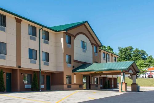 Фотография гостиницы Quality Inn Meadville