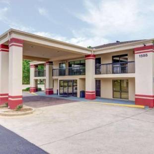 Фотографии мотеля
Quality Inn Stone Mountain