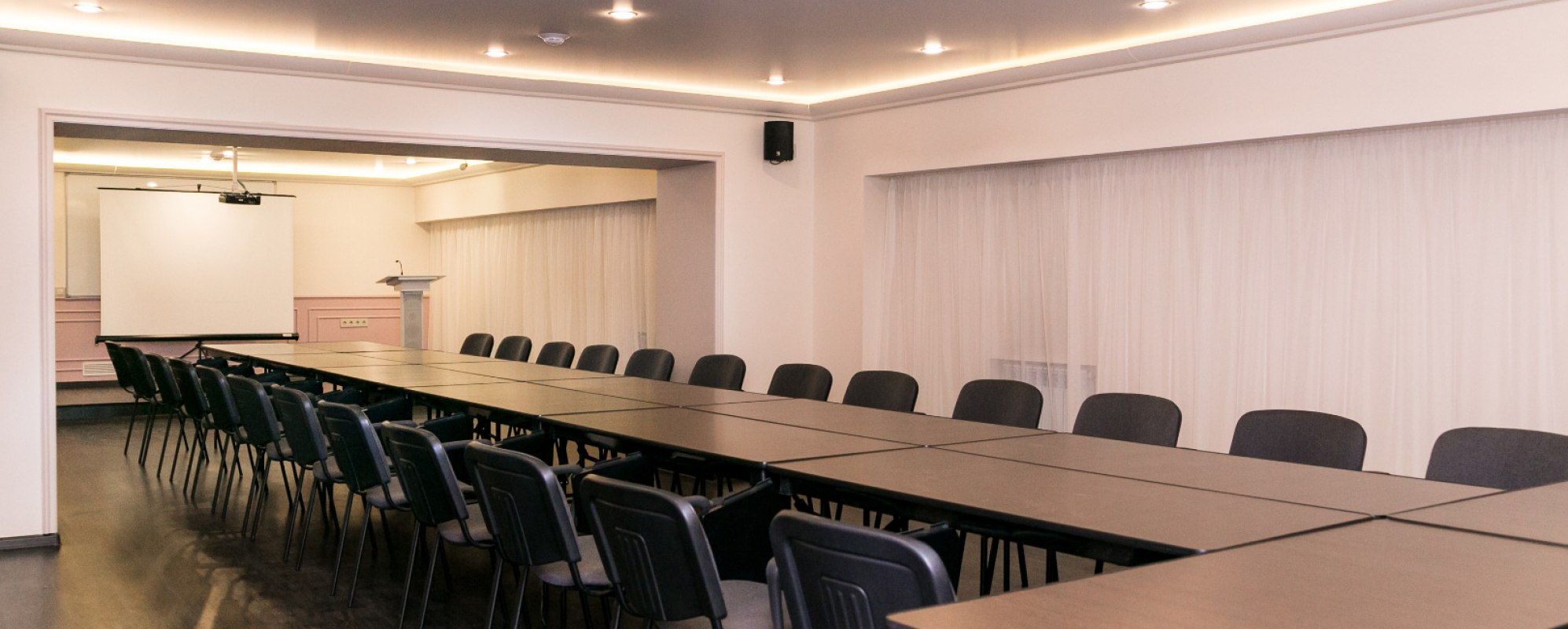 Фотографии конференц-зала Русь