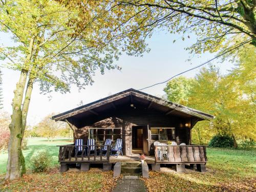 Фотография гостевого дома Pretty Holiday Home in Eschede Germany near Forest