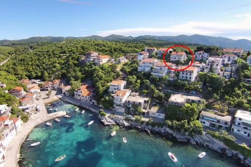 Фотография гостевого дома Apartments by the sea Zavalatica, Korcula - 17728