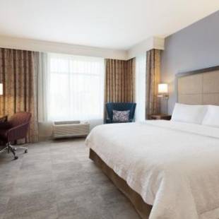 Фотографии гостиницы 
            Hampton Inn & Suites Seattle/Renton, Wa