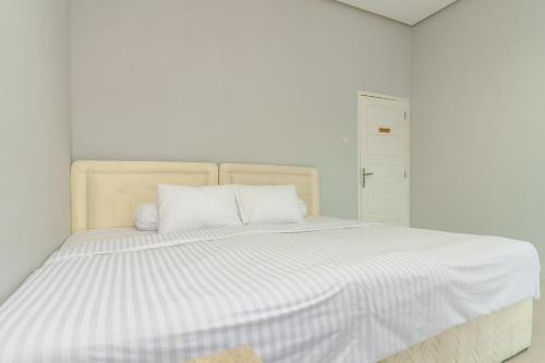 Фотография гостиницы RedDoorz Syariah near UNSOED