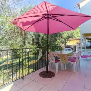 Фотографии гостевого дома
Snug Holiday Home with Terrace, Garden, Garden Furniture