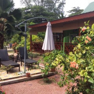 Фотография гостевого дома Benjamine's Holidays