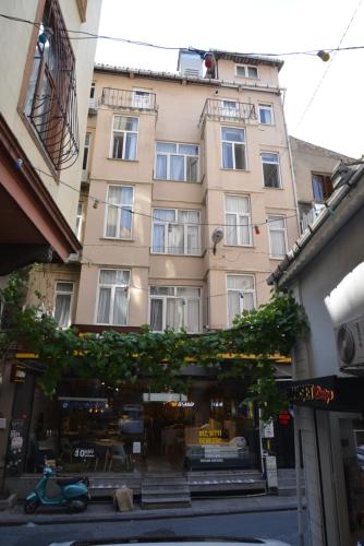 Фотографии апарт отеля
New West Suites