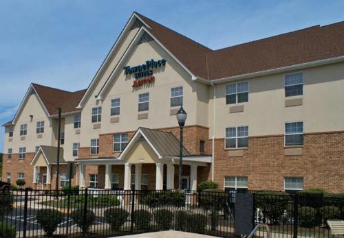 Фотография гостиницы TownePlace Suites Fredericksburg