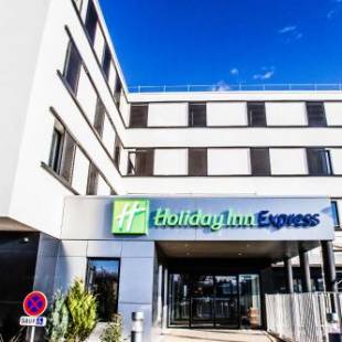 Фотографии гостиницы 
            Holiday Inn Express Dijon, an IHG Hotel