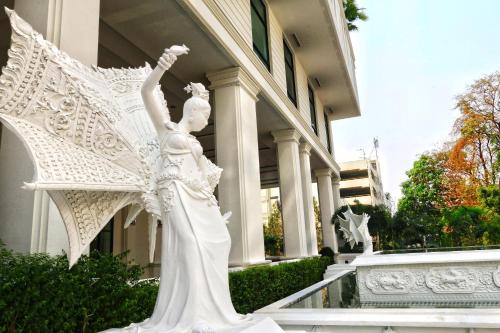 Фотография гостиницы The Empress Premier Chiang Mai - SHA Extra Plus