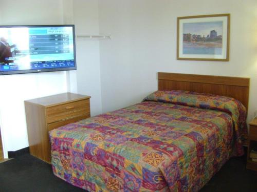 Фотография гостиницы InTown Suites Extended Stay Houston Tx- West Oaks