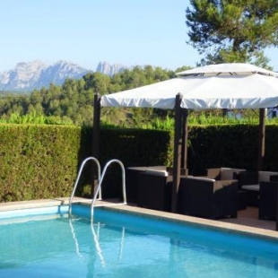 Фотография гостевого дома Luxurious Cottage in Sant Salvador de Guardiola with Pool