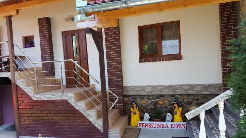Фотографии гостевого дома
Pensiunea Eden