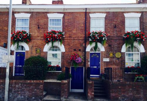 Фотография гостевого дома Admiral Blake Guesthouse