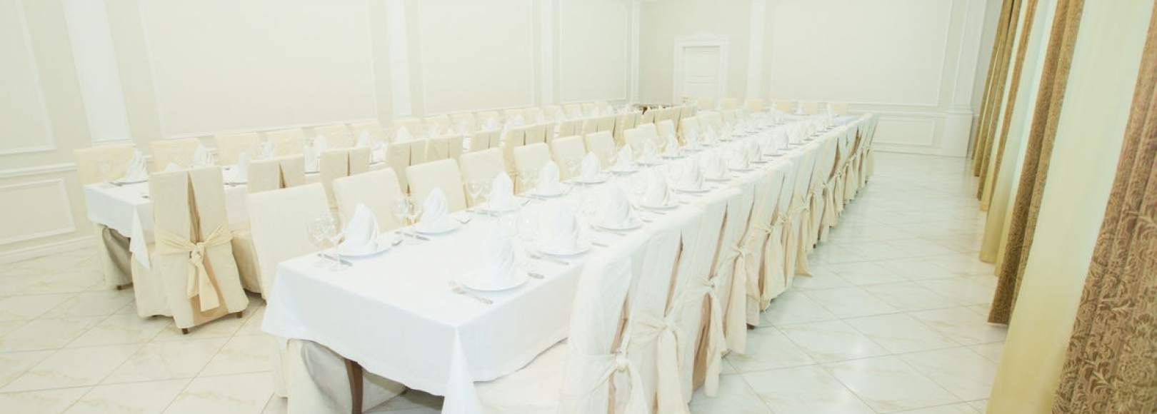 Фотография банкетного зала Хрустальный зал У Истока