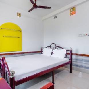 Фотографии гостиницы 
            Vaccinated Staff- SPOT ON 72005 Hotel Shri Anand
