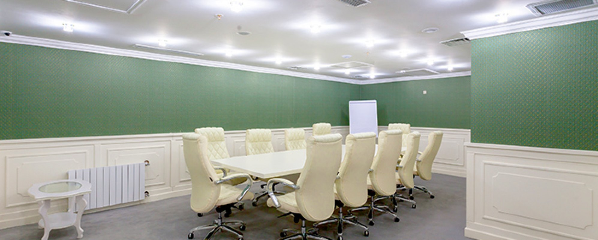 Фотографии комнаты для переговоров Brosko meeting