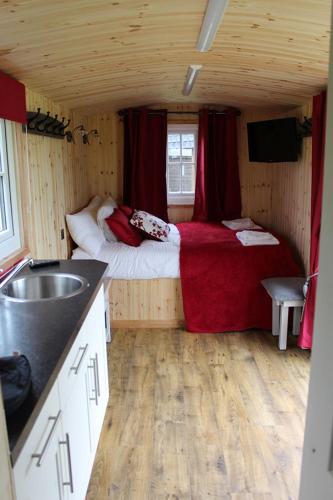 Фотография мини отеля Old Hall House, NEC