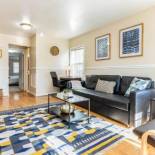Фотография гостевого дома Cozy House 10min to Monuments! 10min to DC by CozySuites
