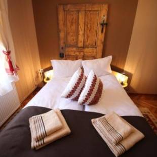 Фотографии гостевого дома
Casa Cu Usi - House of Doors