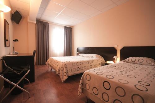 Фотографии гостиницы
Cit'Hotel le Chantry