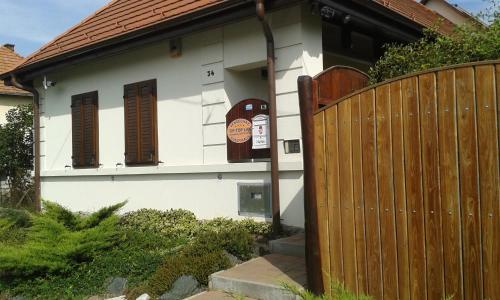 Фотография гостевого дома Tip-Top Lak Vendégház