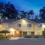 Фотография гостиницы Super 8 by Wyndham Radford VA