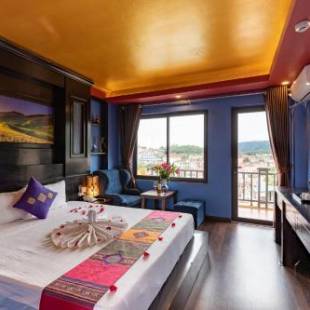 Фотографии гостиницы 
            Saparis Hotel