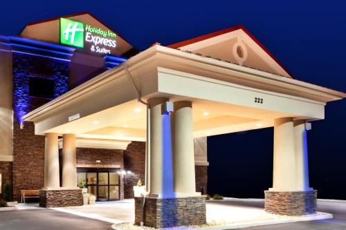 Фотография гостиницы Holiday Inn Express Hotel & Suites Lewisburg, an IHG Hotel