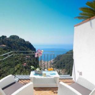 Фотографии гостевого дома
Charming house Amalfi Dream