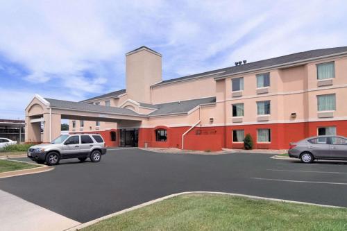 Фотография гостиницы Econo Lodge Champaign Urbana – University Area