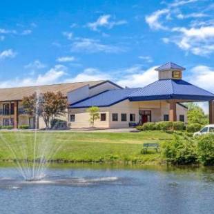 Фотографии гостиницы
Super 8 by Wyndham Mason