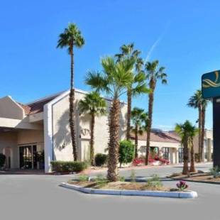 Фотографии мини отеля 
            Quality Inn & Suites Indio I-10