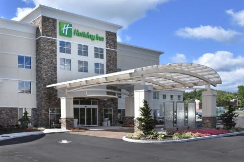 Фотография гостиницы Holiday Inn Canton-Belden Village, an IHG Hotel