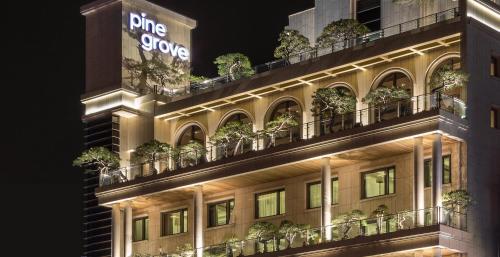 Фотография гостиницы Pinegrove Hotel