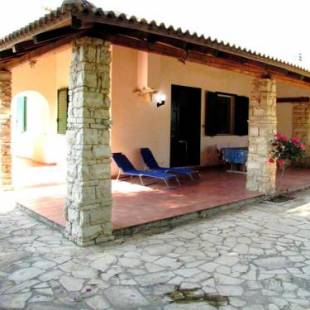 Фотографии гостевого дома
Casa Vacanza Ondablu CaseSicule, on the Beach with big Veranda and Wifi