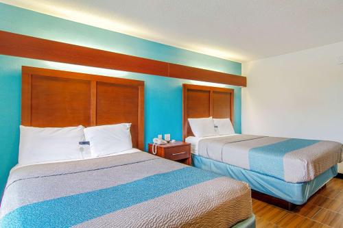 Фотография гостиницы Americas Best Value Inn & Suites Brunswick