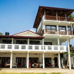 Фотографии мини отеля
Chill House (Good Story)