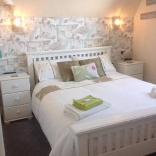 Фотографии гостиницы
Cleasewood Guest House