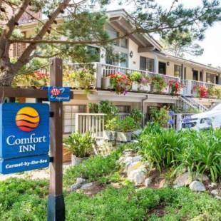 Фотографии гостиницы 
            Comfort Inn Carmel By the Sea