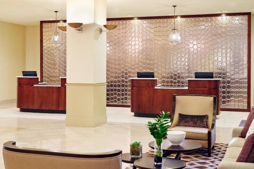 Фотография гостиницы Sheraton Detroit Novi