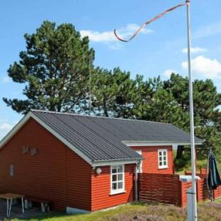 Фотографии гостевого дома
Two-Bedroom Holiday home in Rømø 16